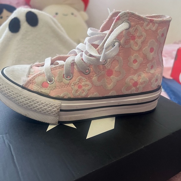 Converse Kids Pink Floral High-Tops - Picture 1 of 1